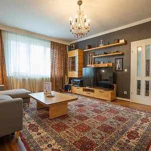 https://stylish-apartment-with-a-balcony-in-the-second-district.vienna-besthotels.com
