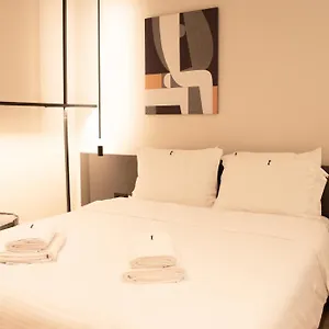 https://taskou-luxury-suites.hotels-of-thessaloniki.com